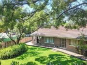 4 Bedroom House in Geelhoutpark