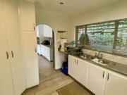 4 Bedroom House in Hayfields