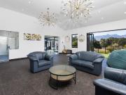 4 Bedroom House in Helderrand