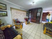 4 Bedroom House in Helikon Park