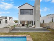 4 Bedroom House in Hout Bay and surrounds
