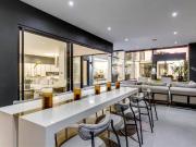 4 Bedroom House in Hyde Park