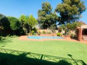 4 Bedroom House in Kensington