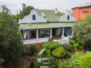 4 Bedroom House in Kensington