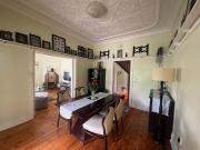 4 Bedroom House in Kensington