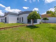 4 Bedroom House in Liefde en Vrede