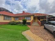 4 Bedroom House in Linmeyer