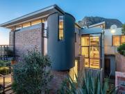 4 Bedroom House in Llandudno