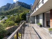 4 Bedroom House in Llandudno