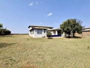 4 Bedroom House in Naauwpoort