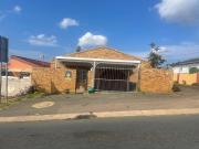 4 Bedroom House in Newlands West