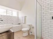 4 Bedroom House in Orchards