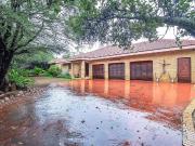 4 Bedroom House in Pebble Rock