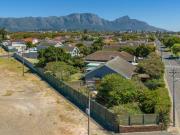 4 Bedroom House in Plumstead