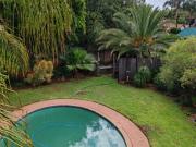 4 Bedroom House in Rooihuiskraal