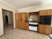 4 Bedroom House in Roosheuwel