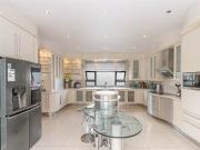 4 Bedroom House in Ruimsig AH