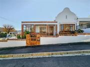 4 Bedroom House in Sea Point