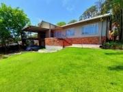 4 Bedroom House in Sinoville