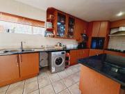 4 Bedroom House in Sunnyridge