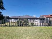 4 Bedroom House in Tulisa Park