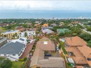 9 Bedroom House in Umhlanga Rocks