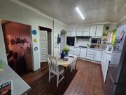 4 Bedroom House in Universitas