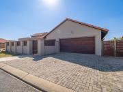 4 Bedroom House in Waterkloof A H