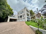 4 Bedroom House in Waterkloof Ridge