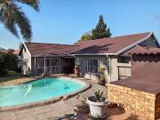 4 Bedroom House in Witpoortjie