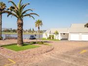 4 Bedroom House in Woodbridge Island 4 Bedroom House in Woodbridge Island