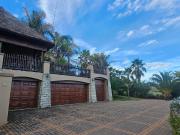 4 Bedroom House in Woodland Hills