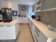 4 Bedroom House in Zeekoevlei