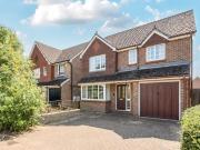 4 Bedroom House Kingston Upon Thames Greater London 94824122