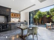 4 Bedroom House London Greater London 95026793