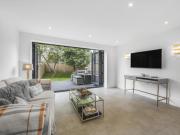 4 Bedroom House London Greater London 95518623