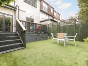 4 Bedroom House London London 97051292