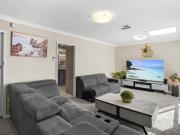 4 Bedroom House Near Station