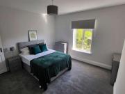 4 bedroom house of multiple occupation to rent