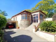 4 bedroom house on the market in ken.