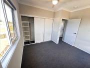 4 Bedroom House Overlooking Green Parkland