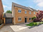 4 Bedroom House Oxted Surrey 95188871