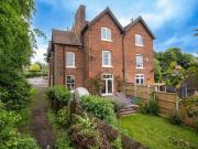 4 Bedroom House Penn Buckinghamshire 90247015