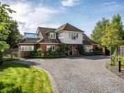 4 Bedroom House Reading Reading 96093578