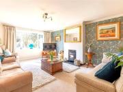 4 Bedroom House Reading West Berkshire 94721876