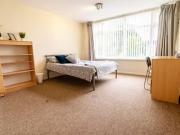 4 bedroom house share for rent in Monument Road,...