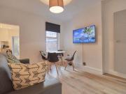 4 bedroom house share to rent