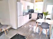 4 bedroom house share to rent