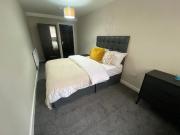 4 bedroom house share to rent