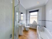 4 bedroom house share to rent